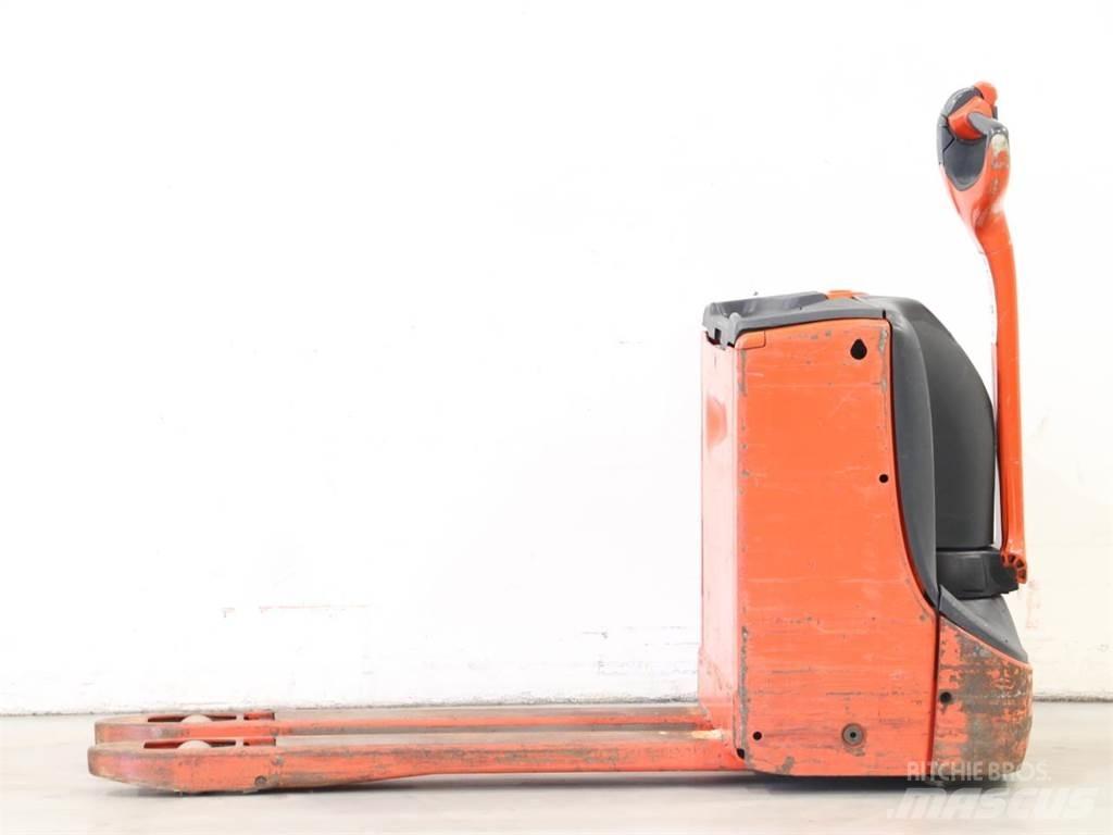 Linde T16/1152 Stapelaar meeloop