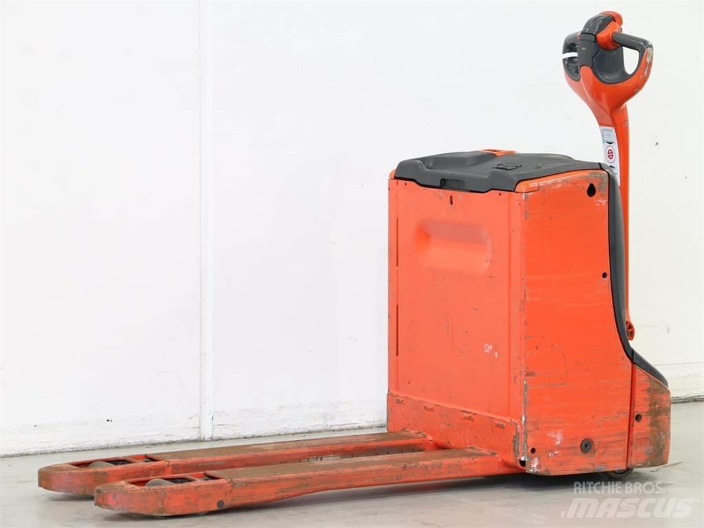 Linde T16/1152 Stapelaar meeloop