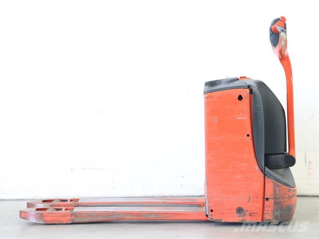 Linde T16/1152 Stapelaar meeloop