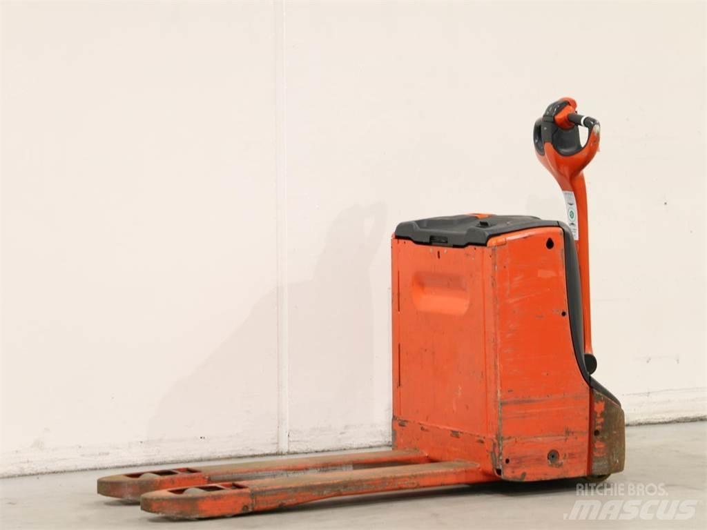 Linde T16/1152 Stapelaar meeloop