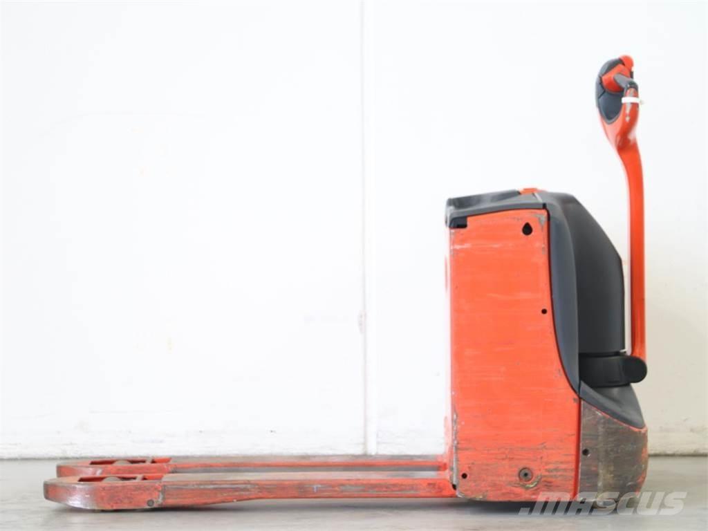 Linde T16/1152 Stapelaar meeloop