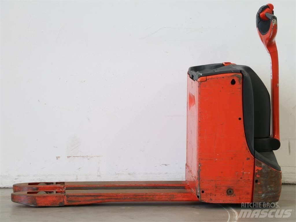 Linde T16/1152 Stapelaar meeloop