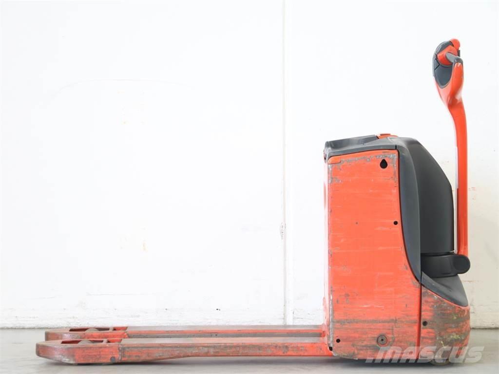 Linde T16/1152 Stapelaar meeloop