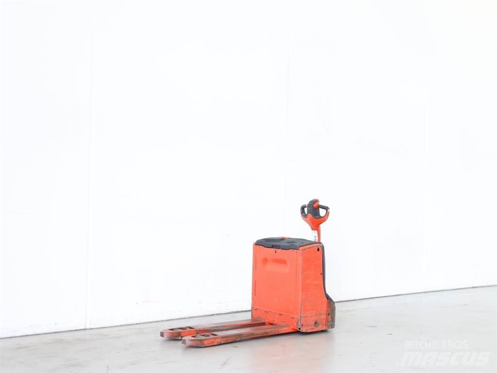 Linde T16/1152 Stapelaar meeloop