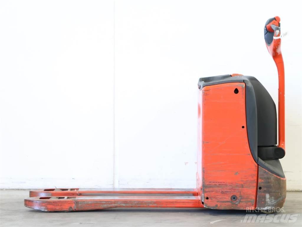 Linde T16/1152 Stapelaar meeloop