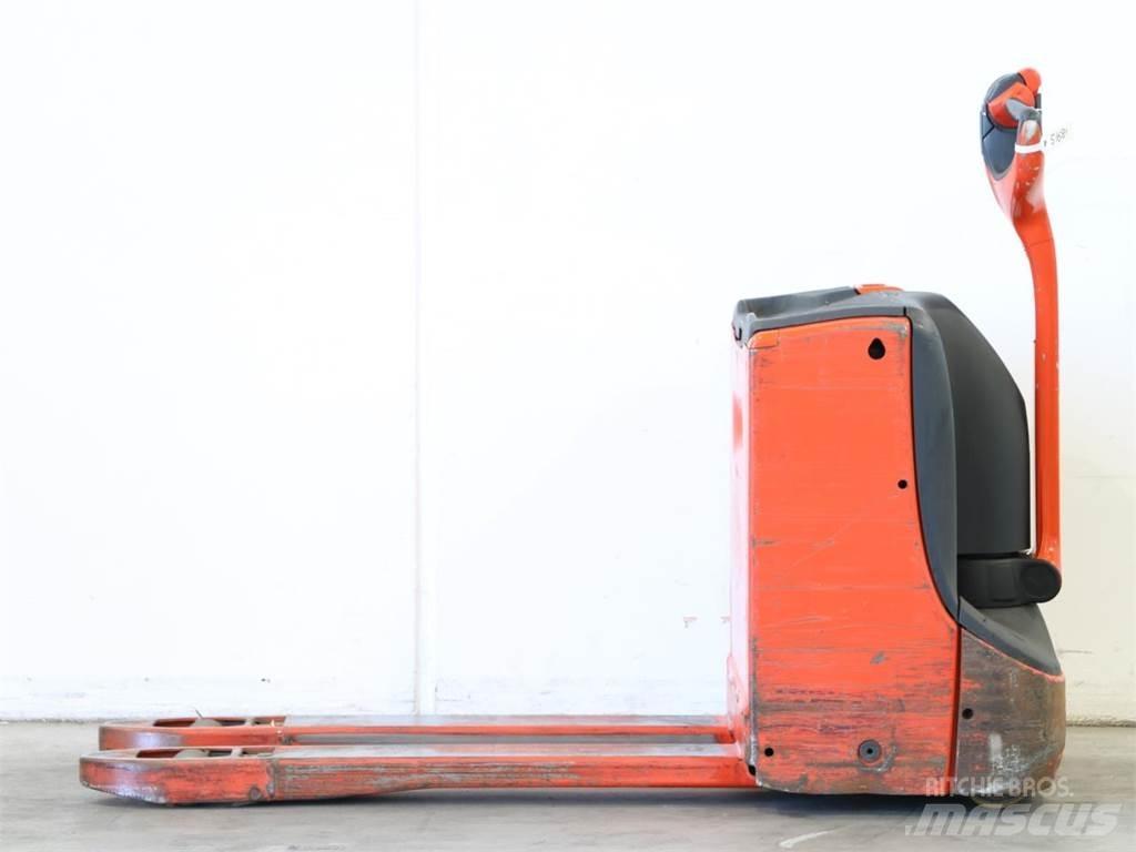 Linde T16/1152 Stapelaar meeloop