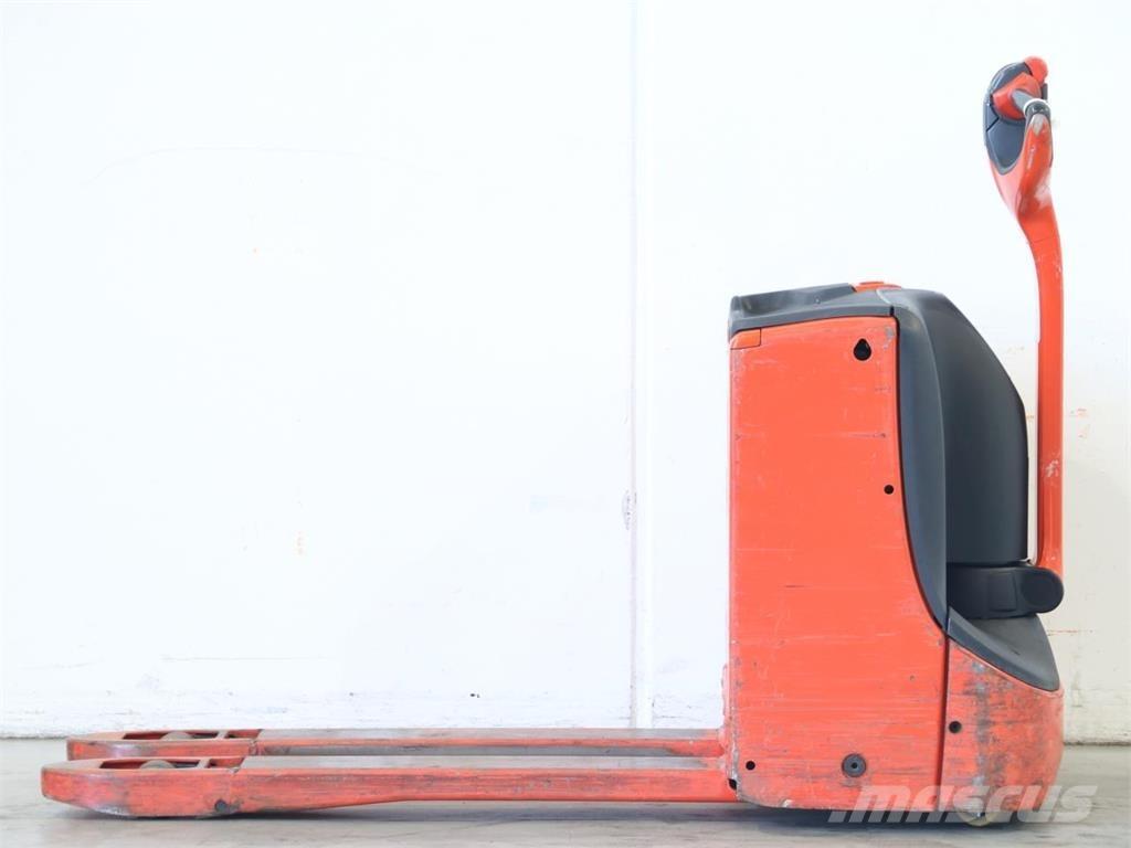 Linde T16/1152 Stapelaar meeloop