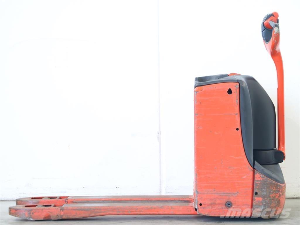 Linde T16/1152 Stapelaar meeloop