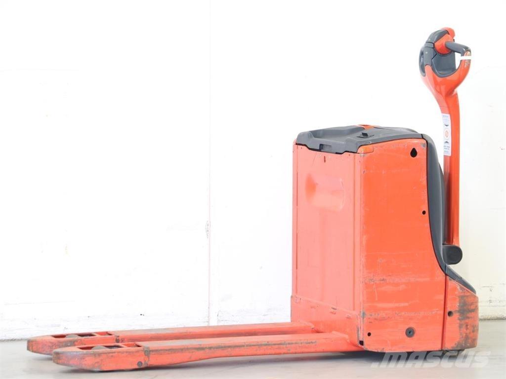 Linde T16/1152 Stapelaar meeloop