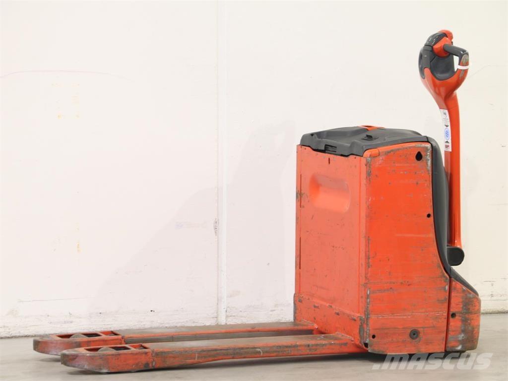 Linde T16/1152 Stapelaar meeloop