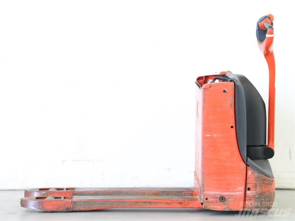 Linde T16/1152 Stapelaar meeloop