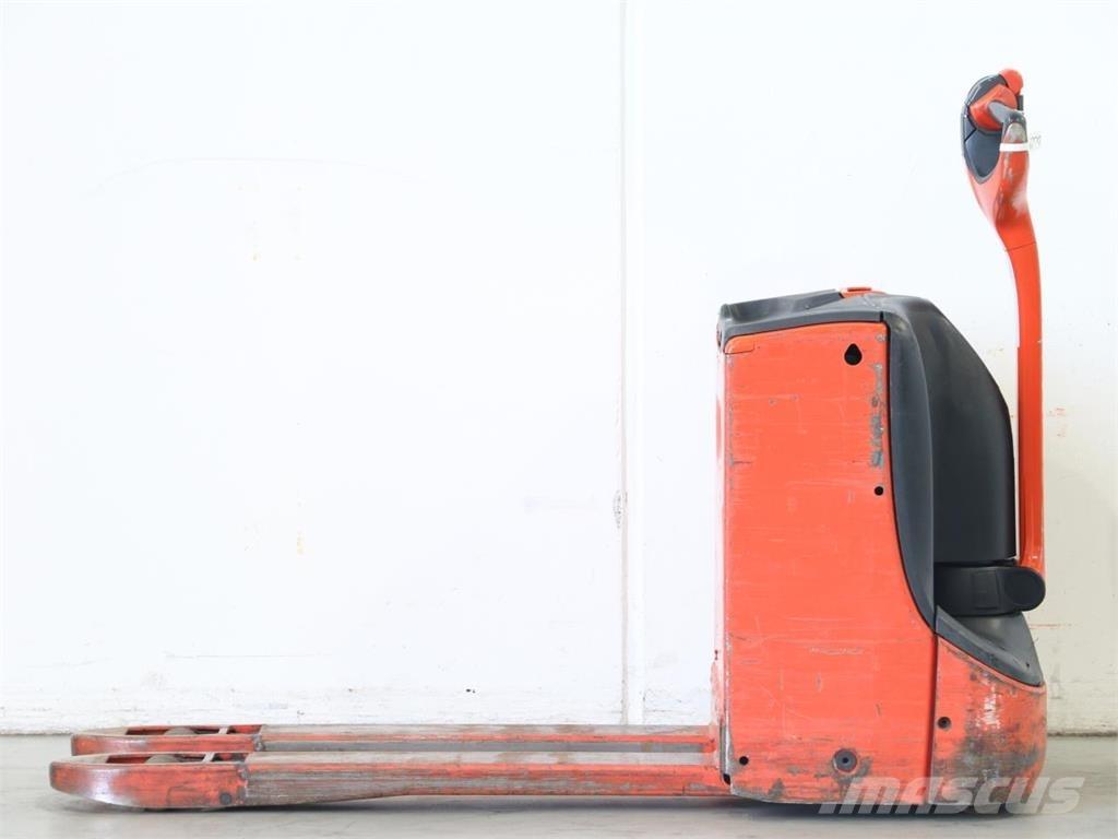 Linde T16/1152 Stapelaar meeloop