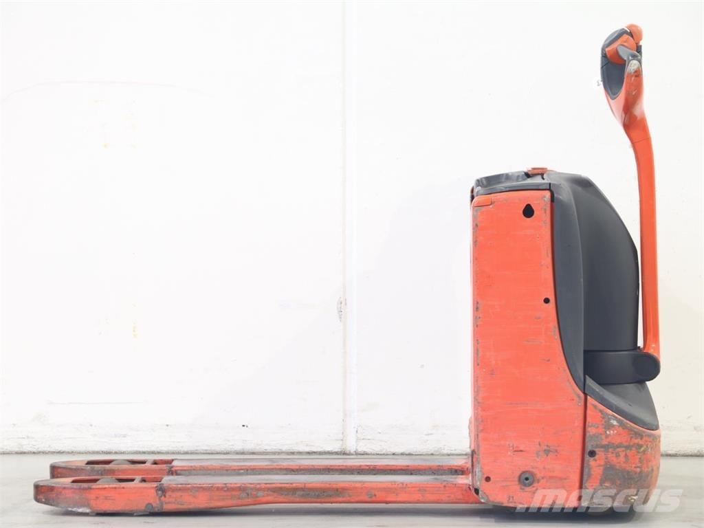 Linde T16/1152 Stapelaar meeloop