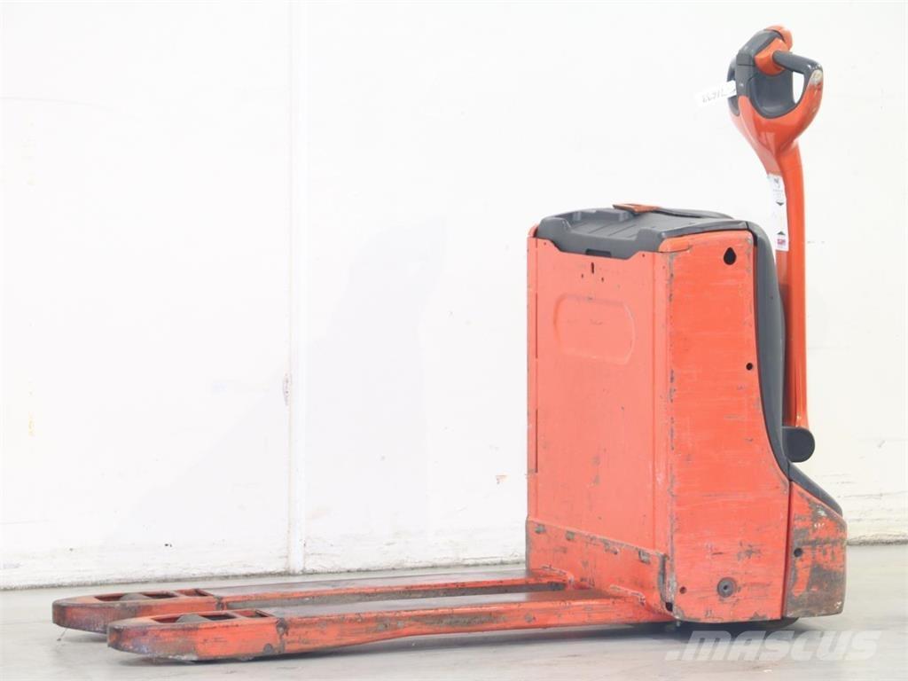 Linde T16/1152 Stapelaar meeloop