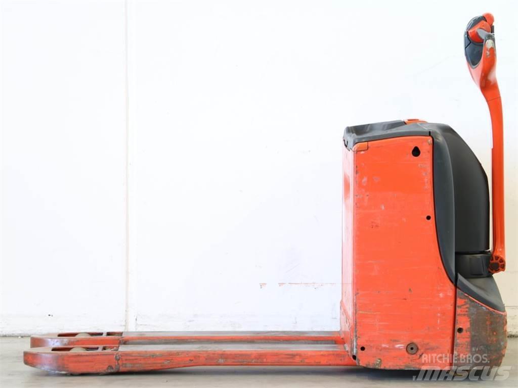 Linde T16/1152-00 Stapelaar meeloop