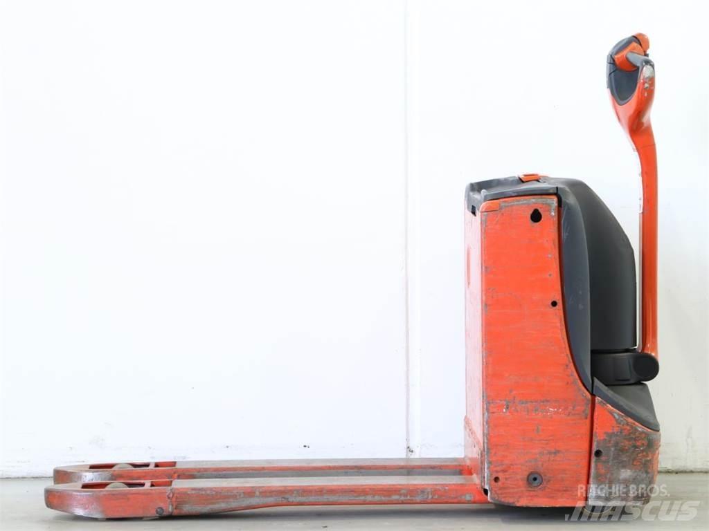 Linde T16/1152-00 Stapelaar meeloop
