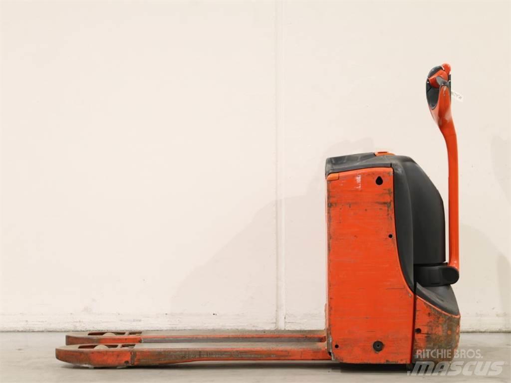 Linde T16/1152-00 Stapelaar meeloop