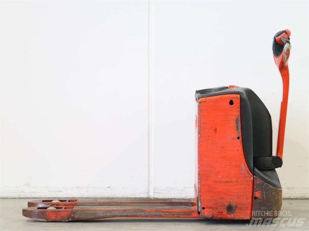 Linde T16/1152-00 Stapelaar meeloop