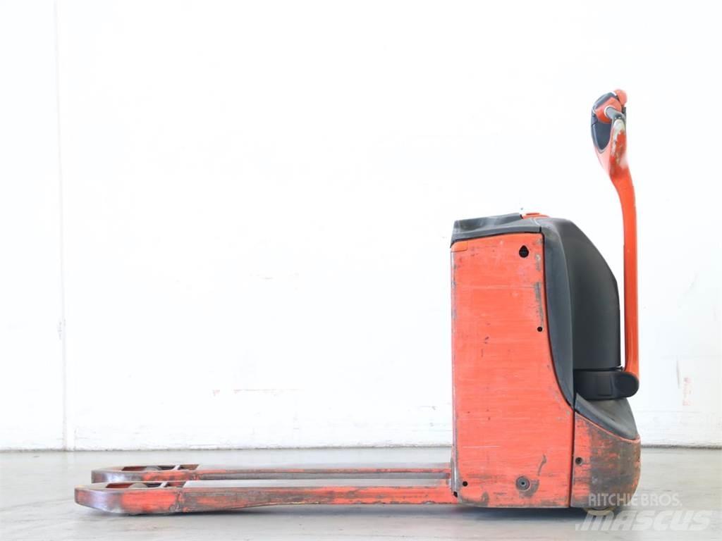 Linde T16/1152-00 Stapelaar meeloop