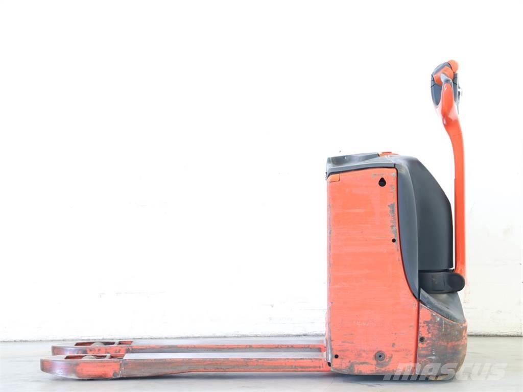 Linde T16/1152-00 Stapelaar meeloop