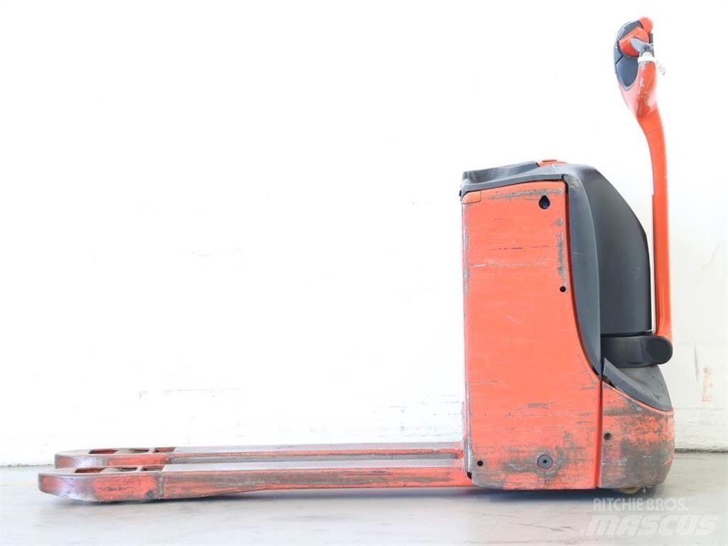 Linde T16/1152-00 Stapelaar meeloop