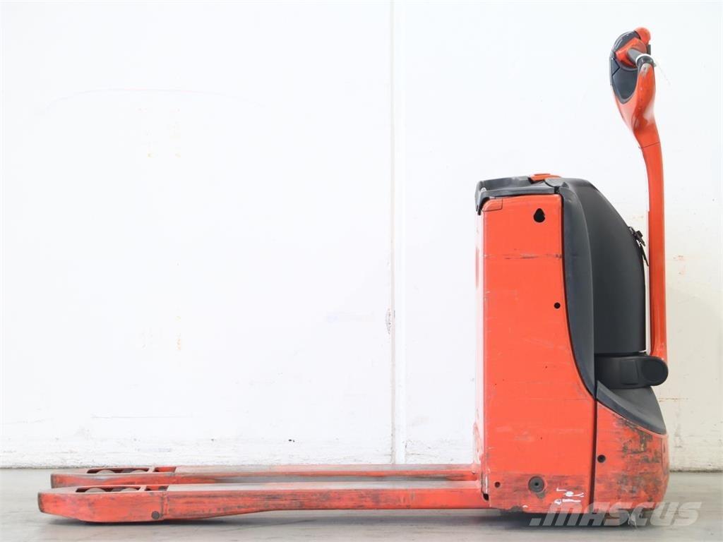 Linde T16/1152-00 Stapelaar meeloop
