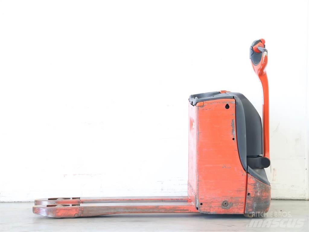 Linde T16/1152-00 Stapelaar meeloop