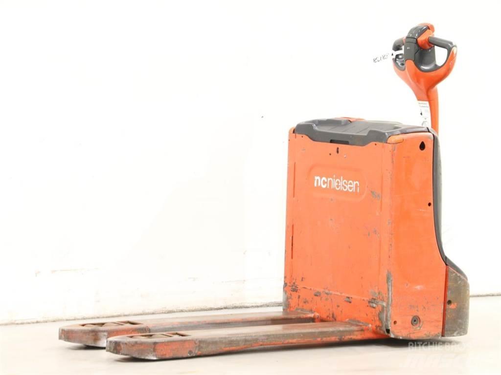 Linde T16/1152-00 Stapelaar meeloop