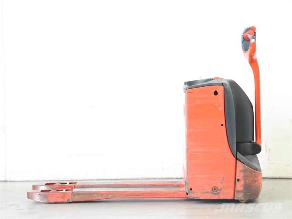 Linde T16/1152-00 Stapelaar meeloop