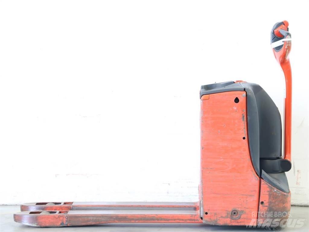 Linde T16/1152-00 Stapelaar meeloop