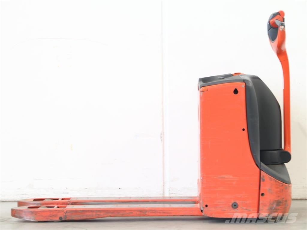 Linde T16/1152-02 Stapelaar meeloop