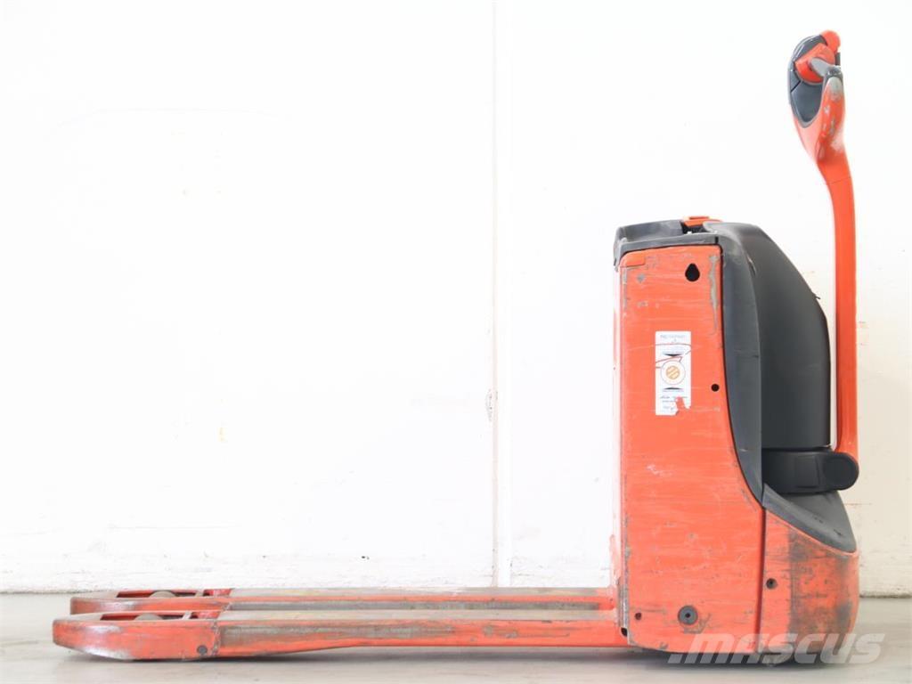 Linde T16/1152-02 Stapelaar meeloop