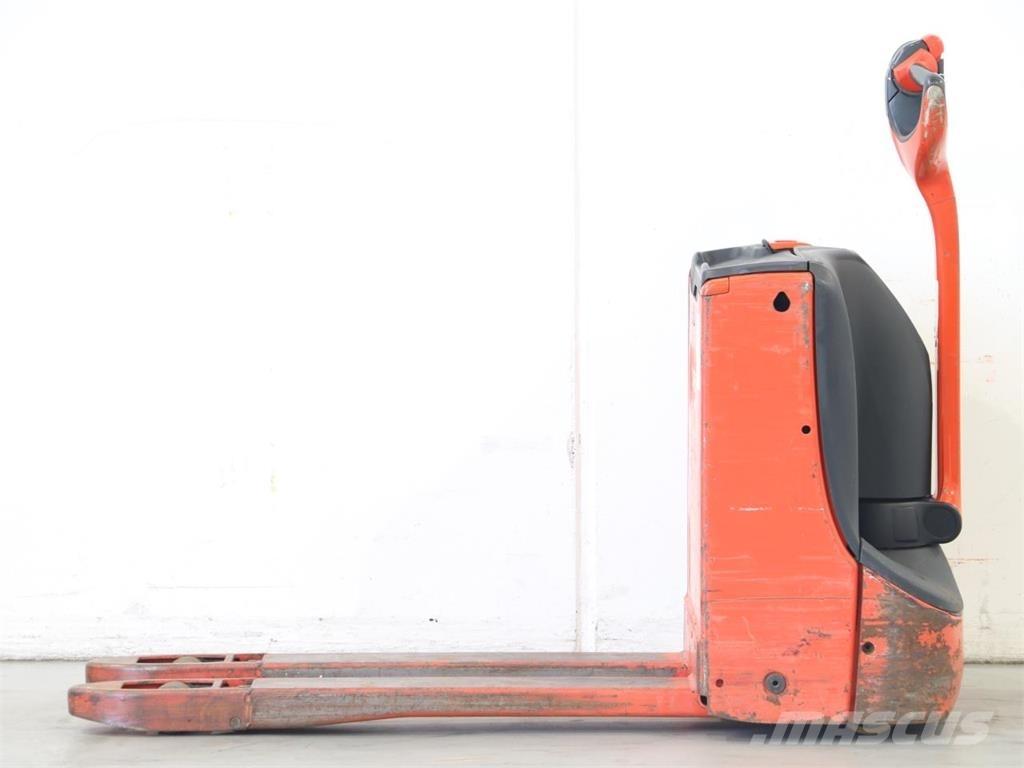 Linde T16/1152-02 Stapelaar meeloop