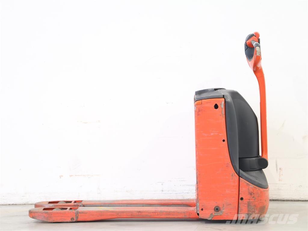 Linde T16/1152-02 Stapelaar meeloop