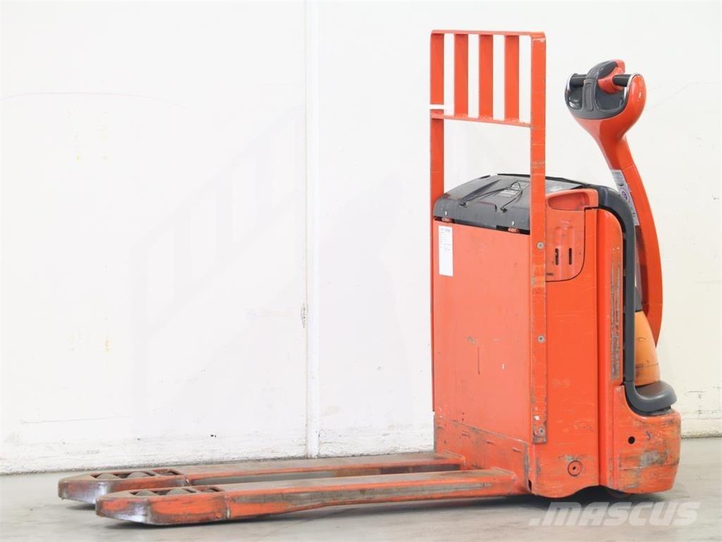 Linde T16/360 Stapelaar meeloop