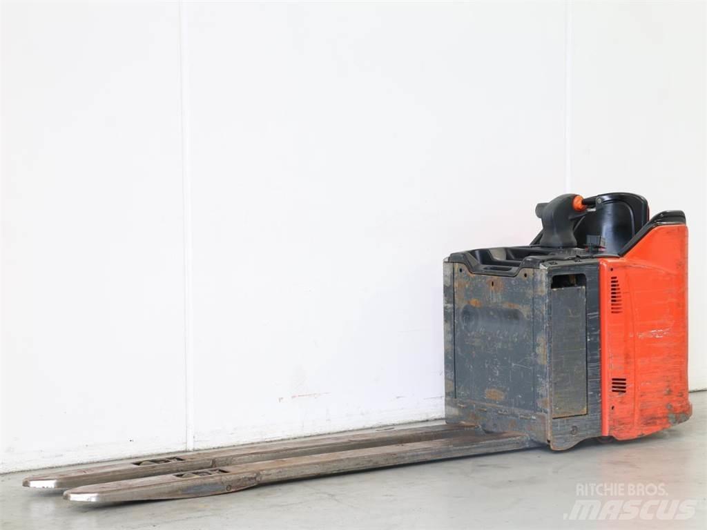 Linde T24SP/131 Stapelaar meeloop