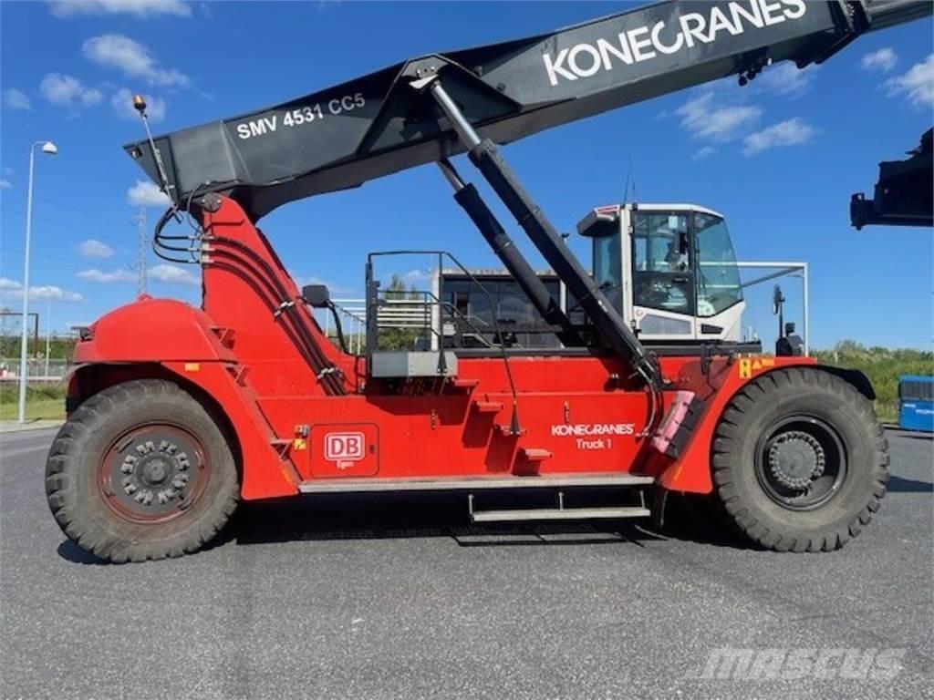 SMV 4531 CC5 Reachtruck voor hoog niveau
