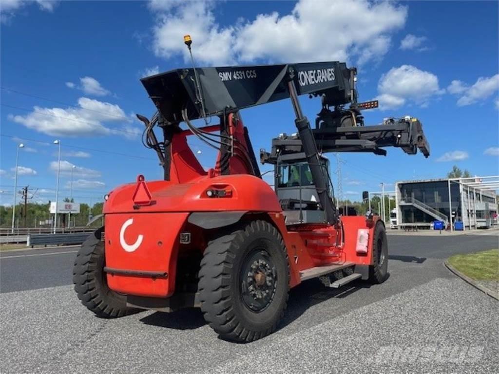SMV 4531 CC5 Reachtruck voor hoog niveau