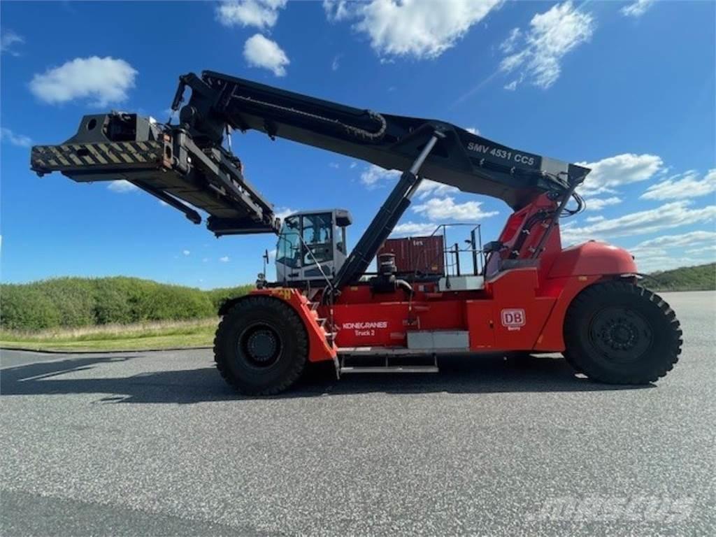 SMV 4531 CC5 Reachtruck voor hoog niveau