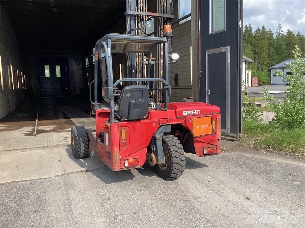A-Faber Moffet Elektrische heftrucks