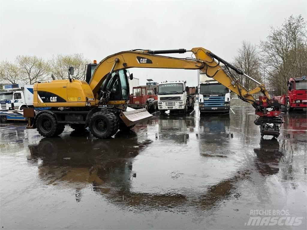 CAT M313 D Wielgraafmachines