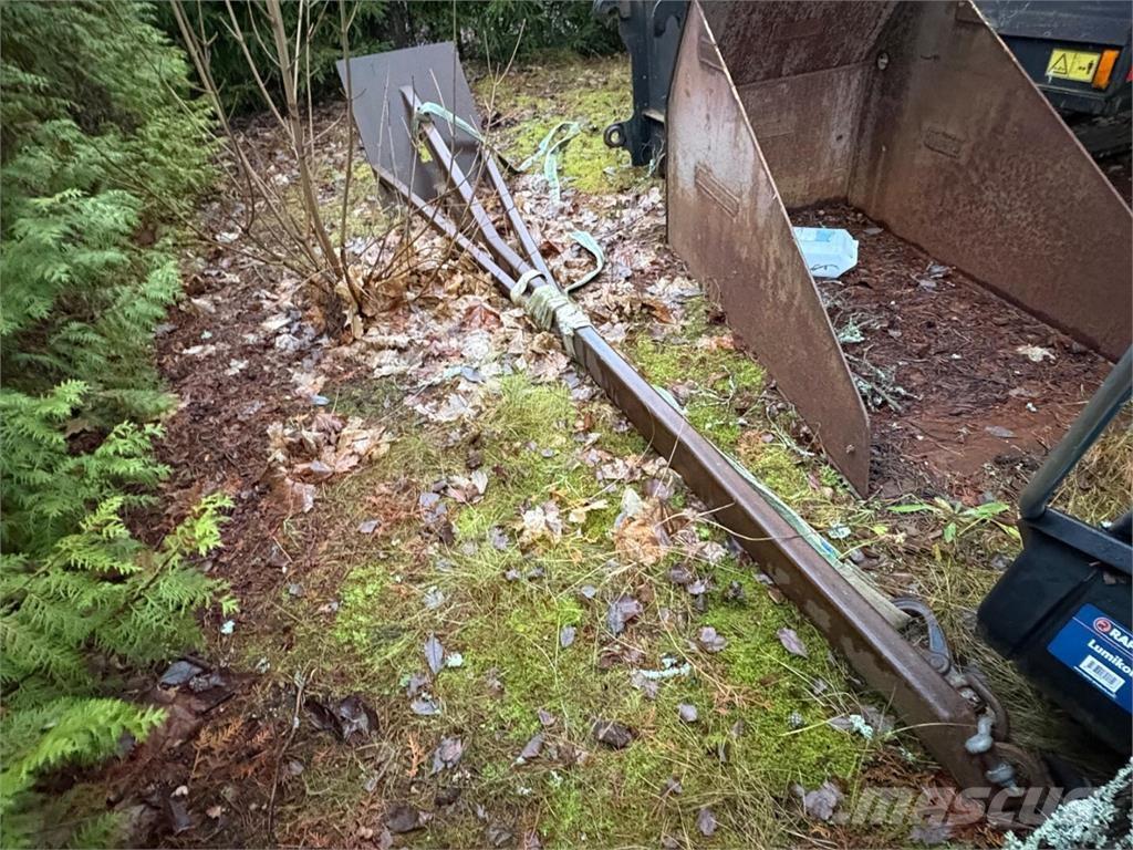 CAT TH 580 B Verreikers