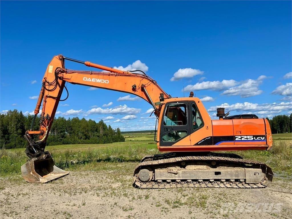 Daewoo 220LC-V Rupsgraafmachines