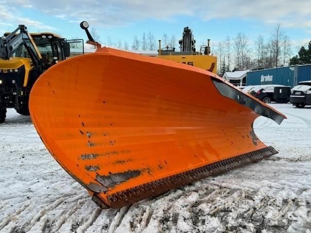 FMG AA300 Sneeuwschuivers en -ploegen