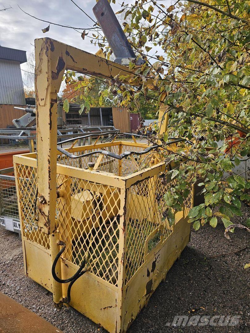  Henkilökori Overige hijsinrichtingen