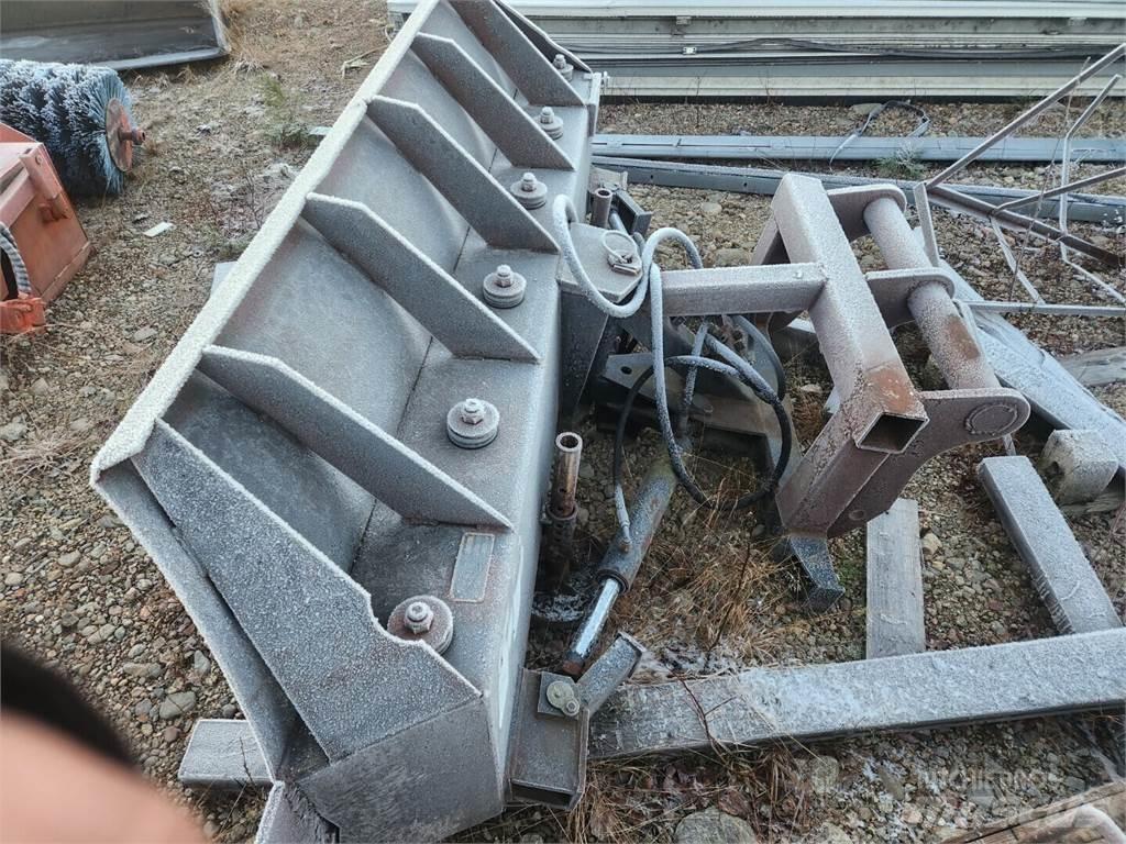 Holms Kh-t Overige wegenonderhoudsmachines