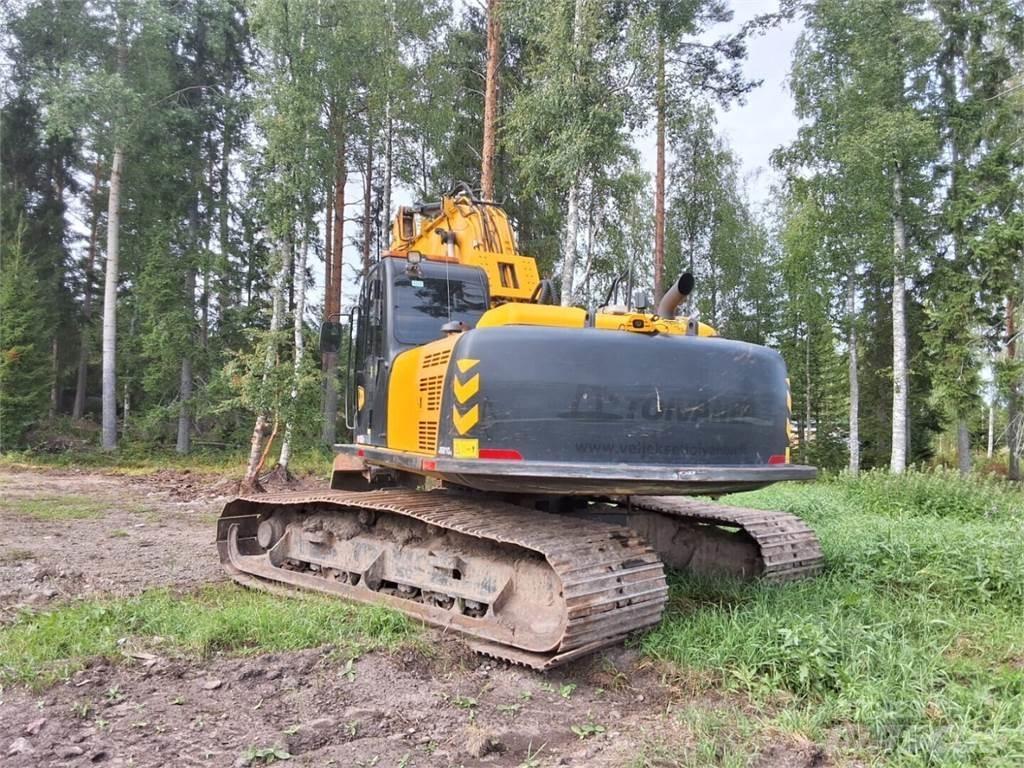 JCB 210 LCT4 Rupsgraafmachines