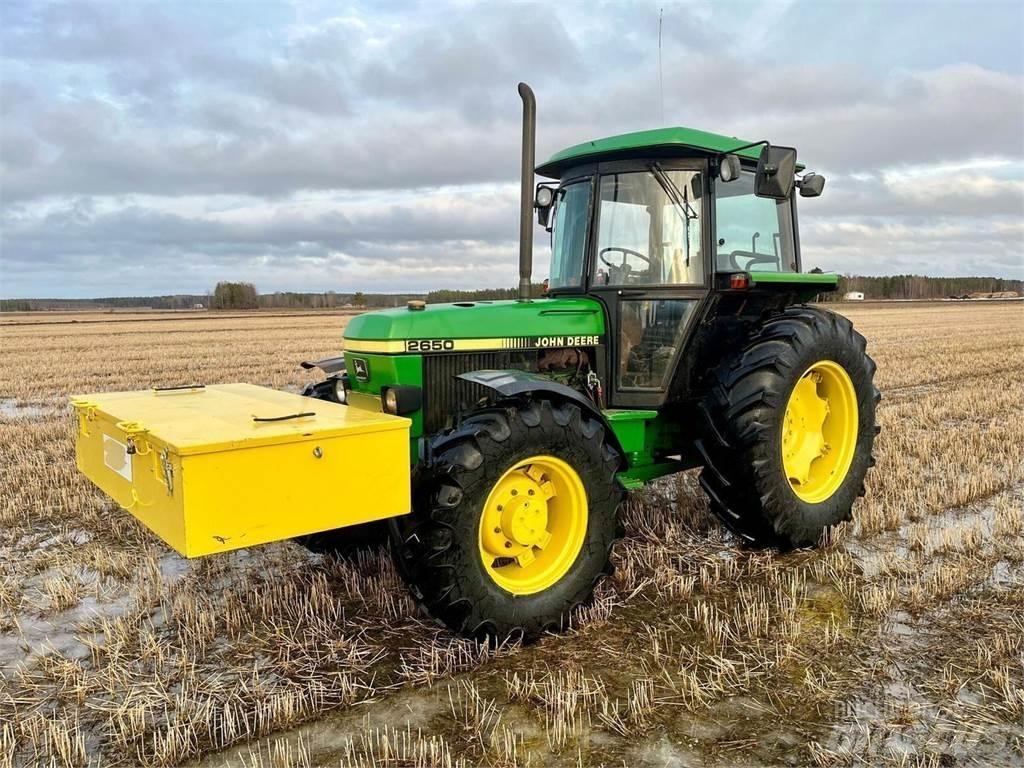 John Deere 2650 Tractoren