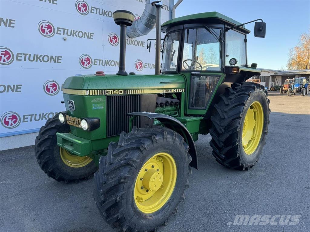 John Deere 3140 Tractoren