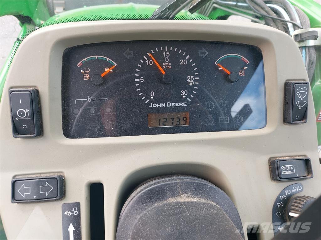 John Deere 3720 Tractoren